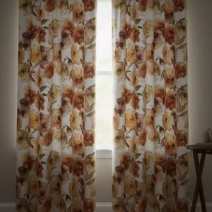 Cortina (1panel) de ventana diseñada con un patrón floral.