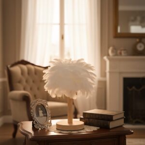 Lámpara de mesa de plumas blanca con base de madera.