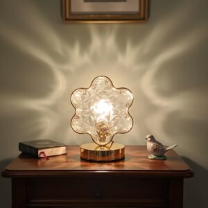 Lámpara de mesa LED con forma de flor y efecto cristal.