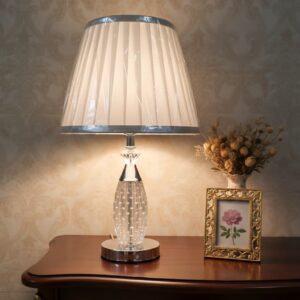 Lámpara de mesa de cristal.