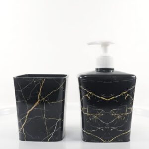 Juego de accesorios de baño con diseño de mármol negro y dorado