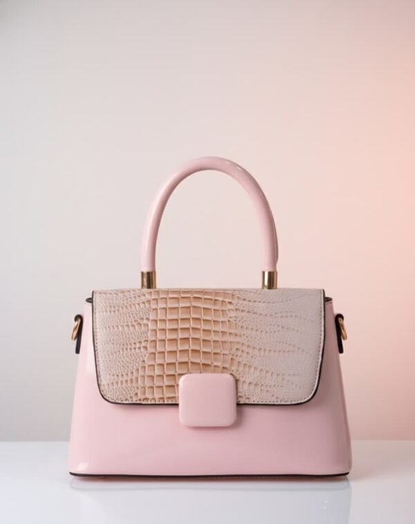 Bolso de mano para mujer con diseño estilo piel de cocodrilo en la solapa.