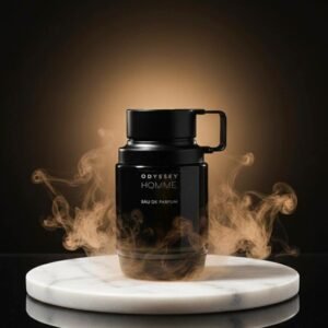 Perfume Armaf Odyssey Homme Eau de Parfum para hombre, una fragancia oriental con notas de vainilla, ámbar y especias.
