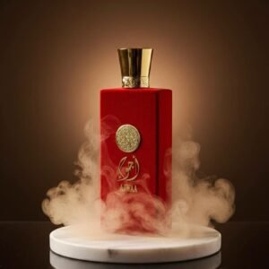 Perfume Ajwaa Murakaz Concentrated Red de la marca Nusuk, una fragancia floral frutal para mujeres con notas de grosellas negras, pera y ruibarbo.