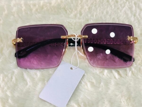 Gafas de sol de la marca Shiratori, modelo Rimless Cut Edge.