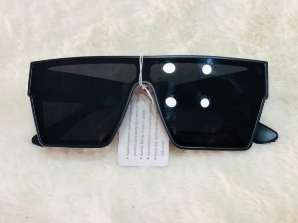 Gafas de sol estilo visera cuadrada de gran tamaño diseñadas para seguridad e incluyen lentes a prueba de roturas con protección UV 400