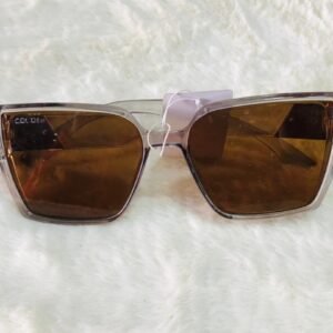 Gafas de sol para mujer con armazón transparente y micas color café