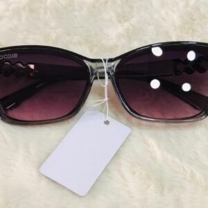 Gafas de sol de la marca Cocoim con diseño moderno y lentes con degradado