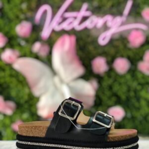 Sandalias con diseño de plataforma tipo alpargata con dos hebillas y detalles brillantes