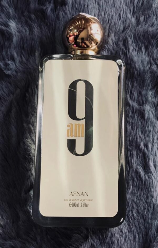 Perfume de la marca Afnan modelo 9 AM de de 100 ml.