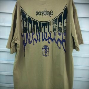 Camisa de manga corta, con un diseño gráfico