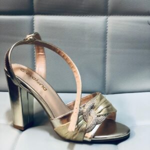 Sandalia de tacón para mujer