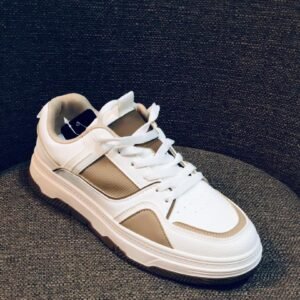 Zapatillas deportivas de estilo casual con un diseño de bloques
