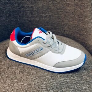 Tenis casuales de la marca Polo Club, estilo moderno y versátil adecuado para diversas actividades diarias.