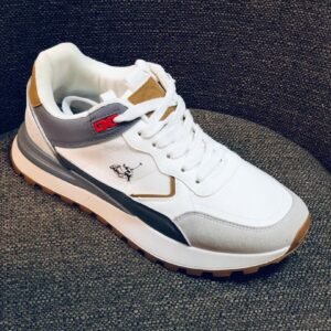 Zapatos deportivos con diseño cómodo y versátil para uso diario