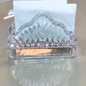Servilletero de cristal con diseño triangular y detalles tallados