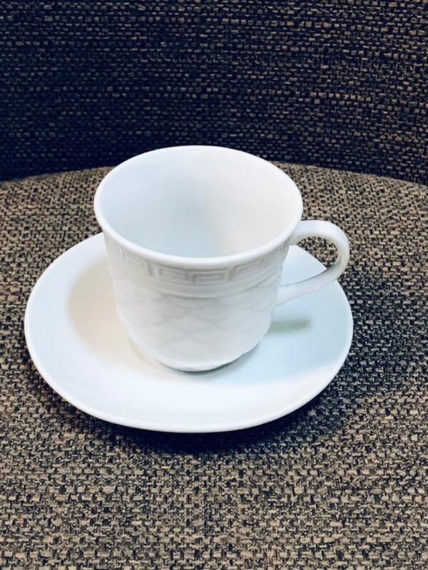 Juego de 6 tazas de té y platillo de la colección Intaglio de la marca Wedgwood