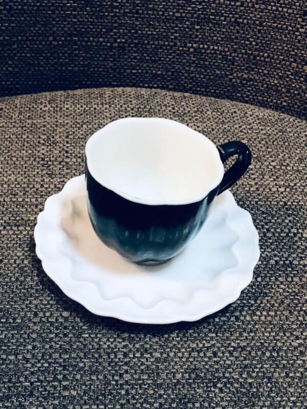 Juego de 6 tazaz y platillos de porcelana de la marca Royal Stuart