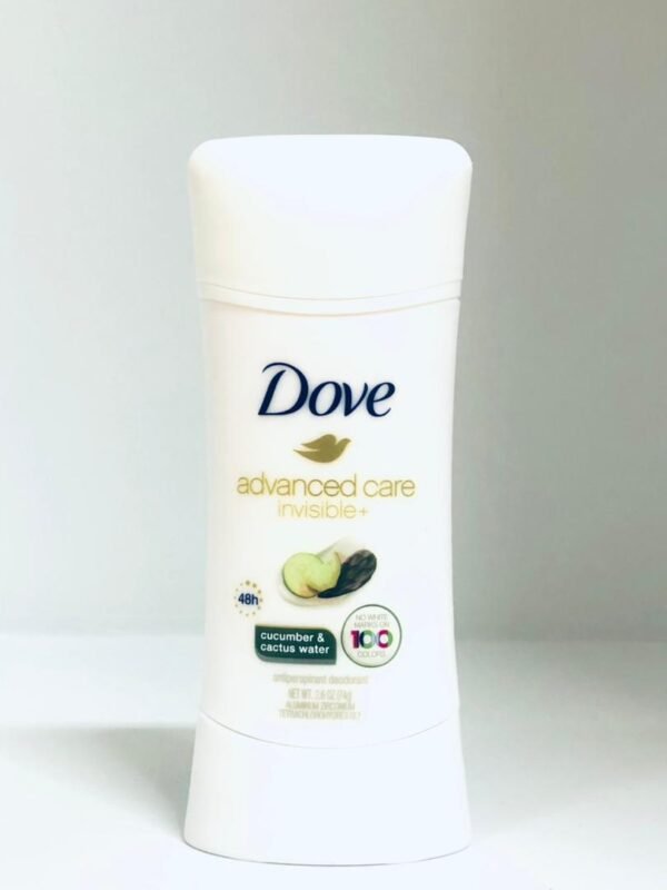Desodorante antitranspirante en barra Dove Advanced Care Invisible+ en la fragancia Cucumber & Cactus Water