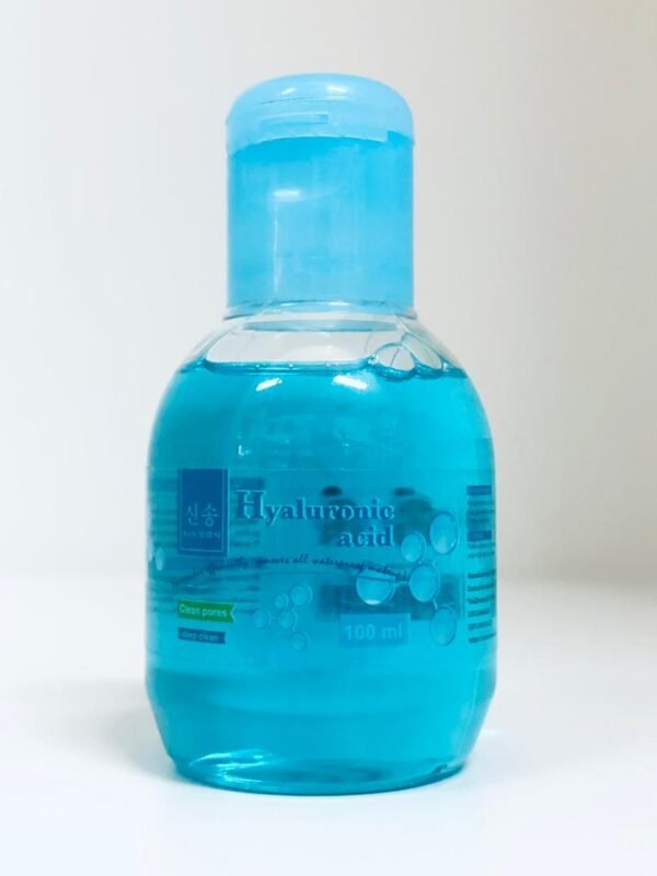 Agua Micelar con Ácido Hialurónico de Garnier.