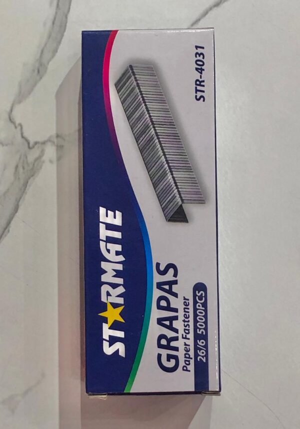 Caja de grapas de la marca Starmate, modelo STR-4031