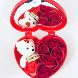 Caja de regalo en forma de corazón, diseñada específicamente para celebraciones como San Valentín