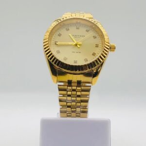 Reloj modelo de la marca Limited Edition, diseñado con una estética clásica inspirada en relojes de lujo icónicos.