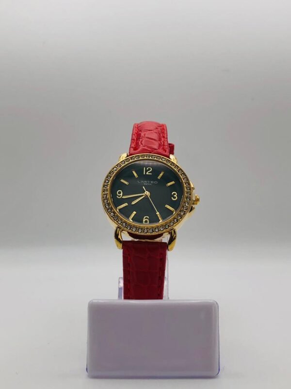 Reloj de pulsera para mujer marca Coach con correa de cuero rojo