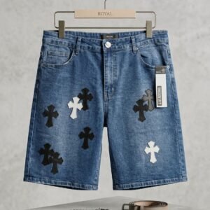 Pantalón corto de mezclilla para hombre con diseño de cruces de color