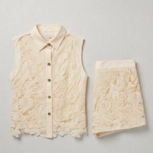 Conjunto de chaleco y falda de encaje crema