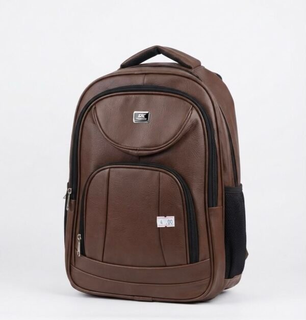 Mochila de viaje marrón